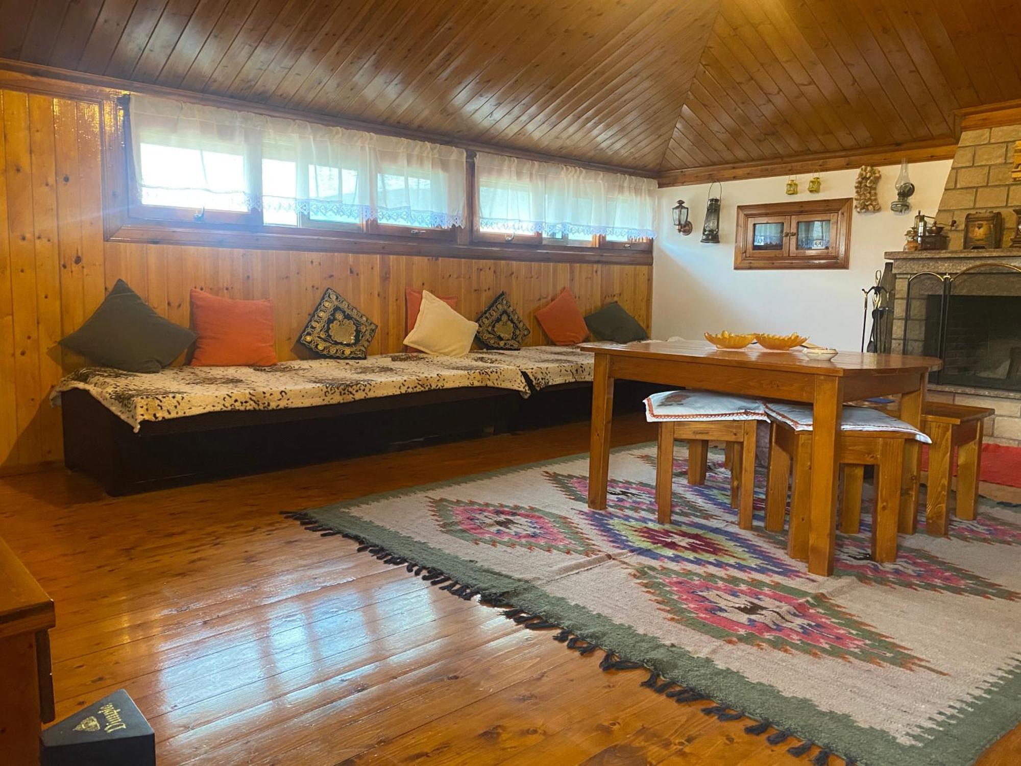 Raisa Guesthouse 12 Berat Eksteriør billede